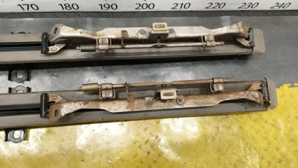 Полозья сидений TOYOTA GRANVIA KCH16 1KZTE 7216026120 5 ракурс