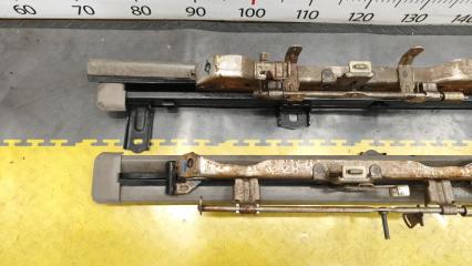 Полозья сидений TOYOTA GRANVIA KCH16 1KZTE 7217026150 2 ракурс