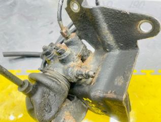 Распределитель тормозной TOYOTA HILUX SURF KZN130W 1KZ-TE 4791035280 3 ракурс