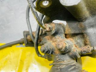 Распределитель тормозной TOYOTA HILUX SURF KZN130W 1KZ-TE 4791035280 5 ракурс
