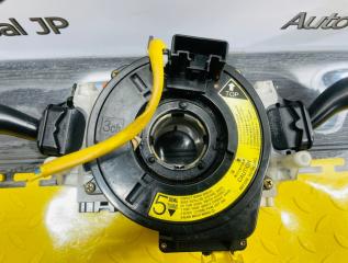Блок подрулевых переключателей TOYOTA GRANVIA KCH16 1KZTE 8431026820 2 ракурс