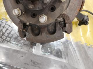 Ступица левая передняя MAZDA PROCEED MARVIE UVL6R WLT U00933030A 4 ракурс