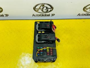 Блок предохранителей Jeep Grand Cherokee WH EZB 56050066AC 1 ракурс