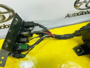 Блок предохранителей ISUZU BIGHORN UBS69 4JG2 8971600230 4 ракурс