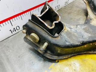 Рычаг правый ISUZU BIGHORN UBS26 6VE1 8943744281 2 ракурс