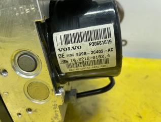Блок abs Volvo XC70 BZ B6324S 3.2 31329140 5 ракурс Блок abs Volvo XC70 BZ B6324S 3.2 31329140 5 ракурс
