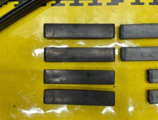 Молдинг лобового стекла LEXUS RX270 AGL10 1ARFE 7555548070 4 ракурс