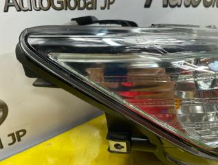 Фара правая передняя TOYOTA CAMRY AVV50 8111006A10 2 ракурс