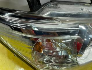 Фара правая передняя TOYOTA CAMRY AVV50 8111006A10 4 ракурс