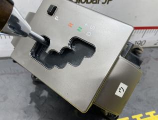 Рычаг переключения кпп TOYOTA LAND CRUISER URJ202 1URFE 3356060110 3 ракурс Рычаг переключения кпп TOYOTA LAND CRUISER URJ202 1URFE 3356060110 3 ракурс