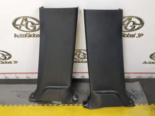 Накладка на стойку кузова TOYOTA LAND CRUISER URJ202 1URFE 6241360080C0 1 ракурс Накладка на стойку кузова TOYOTA LAND CRUISER URJ202 1URFE 6241360080C0 1 ракурс