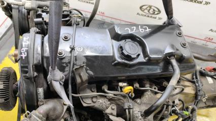 Двигатель TOYOTA HIACE LY111 3L 190005B300 3 ракурс