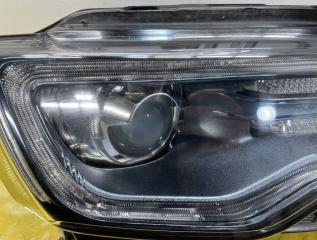 Фара правая передняя Jeep Grand Cherokee WK2 ERB 3.6 68236118AB 3 ракурс