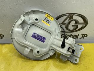Лючок бензобака TOYOTA AQUA NHP10 1NZFXE 7735052190 4 ракурс