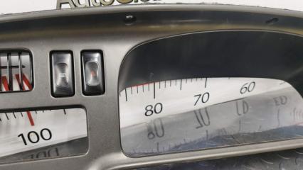 Консоль спидометра NISSAN CARAVAN ARMGE24 TD27ETi 6824037N00 4 ракурс Консоль спидометра NISSAN CARAVAN ARMGE24 TD27ETi 6824037N00 4 ракурс