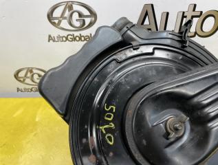 Корпус воздушного фильтра TOYOTA LAND CRUISER PRADO KZJ71 1KZTE 1770067030 2 ракурс Корпус воздушного фильтра TOYOTA LAND CRUISER PRADO KZJ71 1KZTE 1770067030 2 ракурс