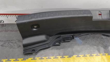 Накладка замка багажника TOYOTA AQUA NHP10 1NZFXE 6471652170C0 3 ракурс