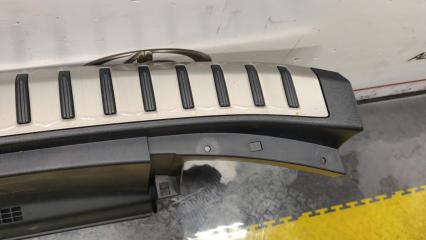 Накладка замка багажника LEXUS NX200T AGZ15 8ARFTS 5803878010C0 4 ракурс