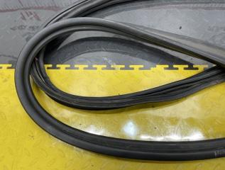 Уплотнительная резинка багажника LEXUS NX200T AGZ15 8ARFTS 6788178010 2 ракурс
