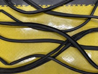 Уплотнение дверное LEXUS NX200T AGZ15 8ARFTS 6231178010 4 ракурс Уплотнение дверное LEXUS NX200T AGZ15 8ARFTS 6231178010 4 ракурс
