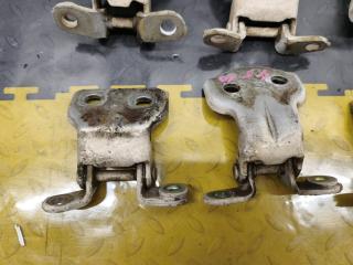 Петля дверная ISUZU BIGHORN UBS69 4JG2 8942303924 2 ракурс