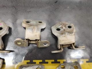 Петля дверная ISUZU BIGHORN UBS69 4JG2 8942303924 4 ракурс