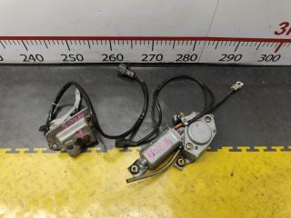 Замок 5-й двери NISSAN CARAVAN ARMGE24 TD27ETi 9050201N00 1 ракурс
