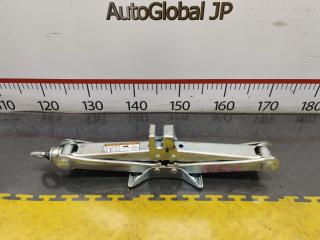 Домкрат TOYOTA AQUA NHP10 1NZFXE 0911112230 1 ракурс