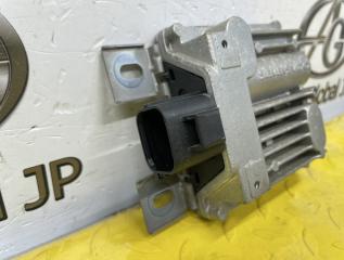 Блок управления топливным насосом PORSCHE PANAMERA 970 4840 97061815102 2 ракурс