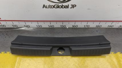 Накладка замка багажника TOYOTA RAIZE A202A WAVEX 64716B1100C0 1 ракурс