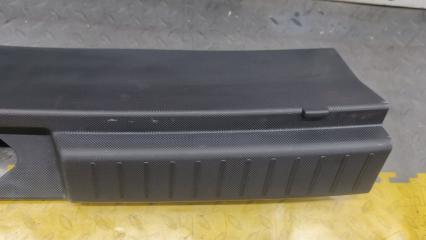 Накладка замка багажника TOYOTA RAIZE A202A WAVEX 64716B1100C0 4 ракурс