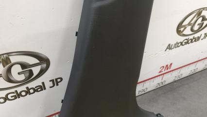 Накладка на стойку кузова правая TOYOTA RAIZE A202A WAVEX 62413B1070C0 4 ракурс Накладка на стойку кузова правая TOYOTA RAIZE A202A WAVEX 62413B1070C0 4 ракурс