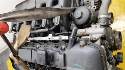 Двигатель BMW 5 Series E60 M54B30 306S3 11000153301 3 ракурс