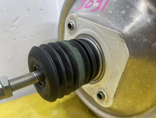 Главный тормозной цилиндр AUDI A6 4G CHVA 4G0612107 3 ракурс