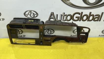 Консоль магнитофона TOYOTA HIACE KZH106 1KZTE 5540426321 1 ракурс