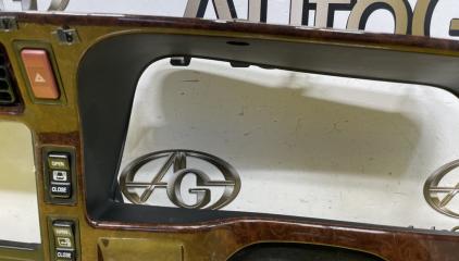 Консоль магнитофона TOYOTA HIACE KZH106 1KZTE 5540426321 4 ракурс