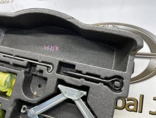 Ящик под инструменты TOYOTA RAV4 MXAA54 M20AFKS 0911142050 4 ракурс Ящик под инструменты TOYOTA RAV4 MXAA54 M20AFKS 0911142050 4 ракурс