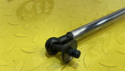 Амортизатор багажника левый задний TOYOTA TOWN ACE CR30 2CT 6896029795 2 ракурс
