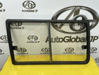 Стекло собачника левое заднее TOYOTA LAND CRUISER PRADO KZJ71 1KZTE 6271490K10 1 ракурс