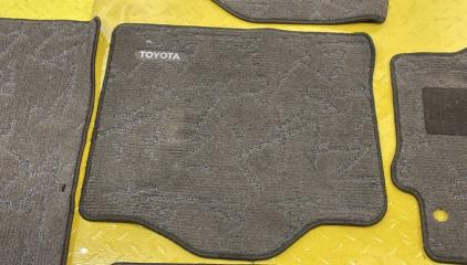 Коврики комплект TOYOTA HIACE KZH106 1KZTE - 5 ракурс