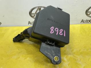 Блок предохранителей TOYOTA RAV4 MXAA54 M20AFKS 8261042090 4 ракурс Блок предохранителей TOYOTA RAV4 MXAA54 M20AFKS 8261042090 4 ракурс
