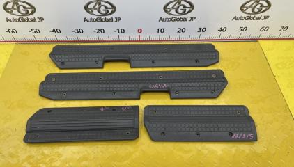 Порожек пластиковый NISSAN SAFARI VRGY60 TD42 7695106J05 1 ракурс