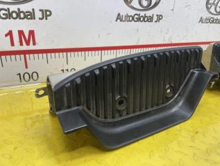 Подножка TOYOTA HIACE KZH106 1KZTE 6141326010 2 ракурс