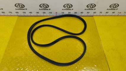Уплотнительная резинка багажника задняя TOYOTA RAV4 MXAA54 M20AFKS 6788142070 1 ракурс