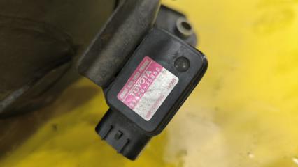 Корпус воздушного фильтра TOYOTA HILUX SURF LN130 2LTE 1770054690 4 ракурс Корпус воздушного фильтра TOYOTA HILUX SURF LN130 2LTE 1770054690 4 ракурс