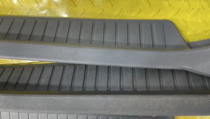 Порожек пластиковый TOYOTA LAND CRUISER FZJ80 1FZFE 621016001003 5 ракурс Порожек пластиковый TOYOTA LAND CRUISER FZJ80 1FZFE 621016001003 5 ракурс