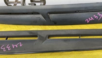 Молдинг стекла NISSAN Terrano WBYD21 TD27 7680283G00 3 ракурс