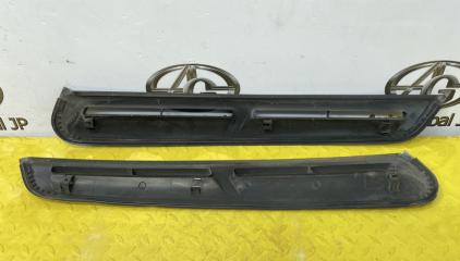 Молдинг стекла NISSAN Terrano WBYD21 TD27 7680283G00 5 ракурс
