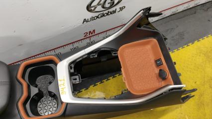 Бардачок между сиденьями TOYOTA RAV4 MXAA54 M20AFKS 5881042060C1 4 ракурс Бардачок между сиденьями TOYOTA RAV4 MXAA54 M20AFKS 5881042060C1 4 ракурс