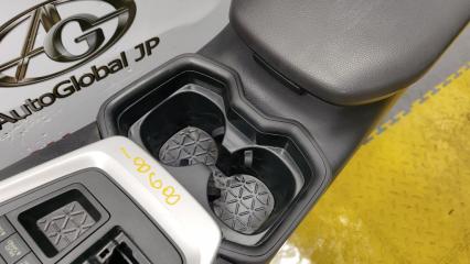 Бардачок между сиденьями TOYOTA RAV4 MXAA54 M20AFKS 5881042050C0 4 ракурс Бардачок между сиденьями TOYOTA RAV4 MXAA54 M20AFKS 5881042050C0 4 ракурс
